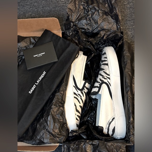 Saint Laurent slip on shoes - Picture 10 of 10